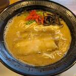 二代目 白神 - 博多ラーメン(固さは普通)