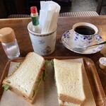 珈琲亭　郷 - 運ばれて来たコンビーフトースト