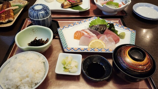 Aji Nami Toyokunitori Ten