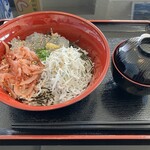 しらすの八幡 本店 - 