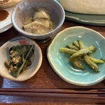 旬家ばんちゃん - 島野菜の小鉢３品、ゴーヤのきんぴら美味しかった！