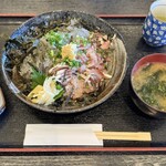  勇しげ - 料理写真:あじタタキ・生しらす２色丼（2200円）