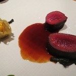 北新地Koutaro - 愛媛鹿ロースと腿ロースト　鹿骨出汁と赤ワインソース