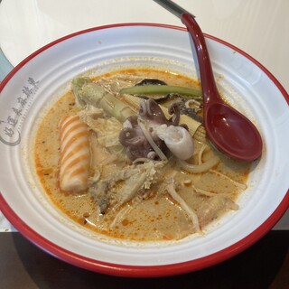 幸運到来（こううんとうらい） 様々な困難を乗り越え、好運来は、本日ついに営業を始まりました