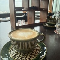 ザ タヴァン グリル＆ラウンジ - 