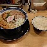 煮干そば 流。 - 伽藍配置