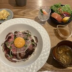 GOOD LUCK - ローストビーフ丼！