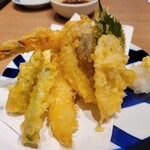 海鮮市場 魚壱 - 天ぷら盛り合わせ