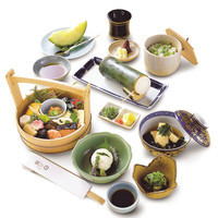 今月のおすすめ料理  月コース 昼のみ　 ご予約ください。