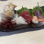 佐渡廻転寿司 弁慶 - お刺身盛り合わせ