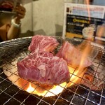 炭焼ホルモン えいた - 