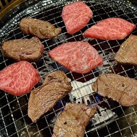 焼肉 徳川苑 - 