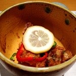 じどりや 穏座 - メスの手羽元、モモ、軟骨の揚げもの。中華ソース浸し（2014年10月）