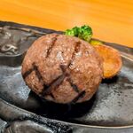 さわやか - げんこつハンバーグ(カット前)