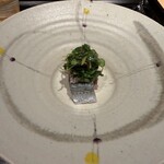 うなぎ 塚本 - 秋刀魚とマイクロハーブの梅肉和え