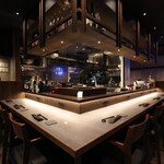 ホルモン×中華 小皿料理KAZU家 - カウンター席