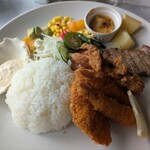 コザドライブインレストラン - 料理写真: