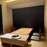 かにじぇんぬ　麻布 - 内観