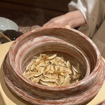 かにじぇんぬ　麻布 - お食事　松茸ご飯