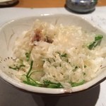 じどりや 穏座 - 長浜産「みずかがみ米」生卵と醤油、葱、鶏節でおかかごはん（2014年10月）
