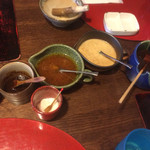 Tonkatsu Rian - みそソース、塩、ゴマ＆ソース
                        ドレッシング二種類