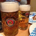 Paulaner am Dom - ピルス。半リッターと1リッター比較