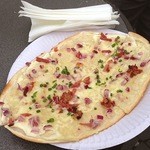 Paulaner am Dom - フラムクーヘン。ハム