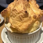 新橋 いっぱし - 卵焼き、1人一つがおすすめらしい、出汁と共に。