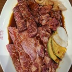 炭火ホルモン酒場 そがん - 