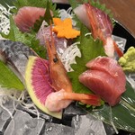 潮若丸 - 刺身盛り合わせ