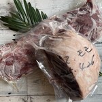 地元酒場 あじと - イノシシ肉も常にございます♪こちらもモモ、ロースのご用意！