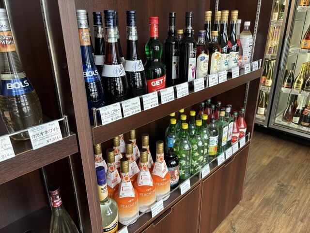 弘前銘醸 ハチドリ酒店 - 弘高下（立ち飲み）の写真