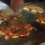 お好み焼 きじ - 見よ荘厳なモダン焼き大。