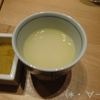 とり田 博多本店 - お通し(水炊きスープ&柚子胡椒)