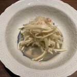 旧雨 - まこもだけ&ズワイガニの炒め煮