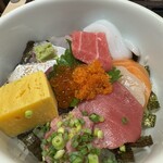 海鮮丼 日の出 博多デイトス店 - 