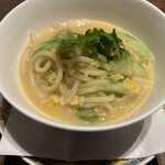 旧雨 - へちまとシェンタンの湯麺