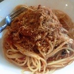 BOSCO - パスタはイイダコミンチ肉のトマトソースパスタ。名古屋のパスタにはこういう工夫とか無いのだ