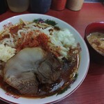 一太豚 - 辛いラーメン＋ブタカス