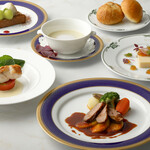 万平ホテル メインダイニングルーム - 