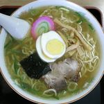 ヤマカそば - ラーメンのアップ