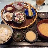 ダイナミックキッチン＆バー 響 カレッタ汐留店  - 花膳