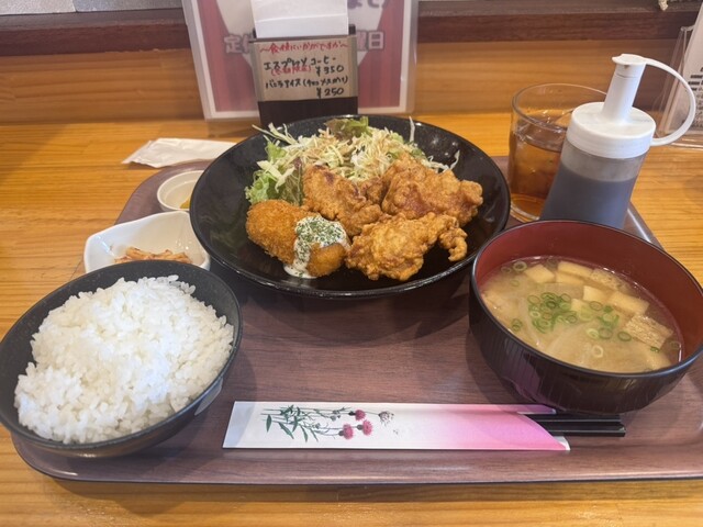 キッチンさくら木 鏡石の食堂 &ndash; 福島県岩瀬郡で楽しむ家庭的料理