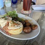 Hau Tree Lanai Restaurant - 