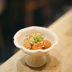 うなぎ 串料理 いづも - ニンニク漬けうずら