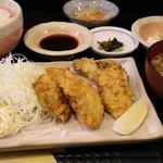 まんや - カキフライ定食 950円。