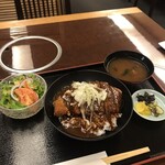 雅芳 - 