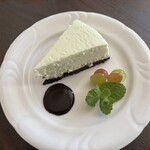 ビストロ・アミティエ - ミントのチーズケーキ