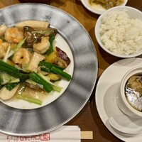 個室中華 頤和園 溜池山王店 - 