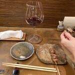 一十 - 皮や砂肝、つくねなど赤ワインに合う